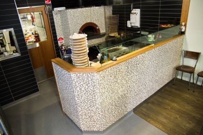 degani_pizza_counter